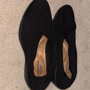 Comfortiva Women's Black Knit Loafers